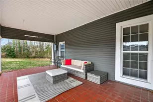 44 E Johnson St, Temple, GA 30179 - Photo 3