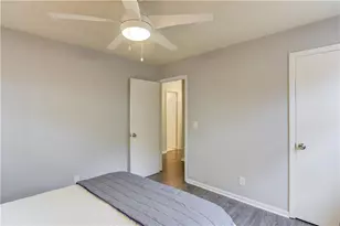 910 Timber Lake Dr, Cumming, GA 30041 - Photo 23