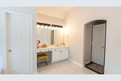 916 Bishops Crossing, Norcross, GA 30071 - Photo 9