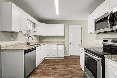 634 Windchase Place, Lithonia, GA 30058 - Photo 9