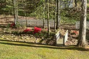 6411 Vicksburg Ct NW, Acworth, GA 30101 - Photo 11