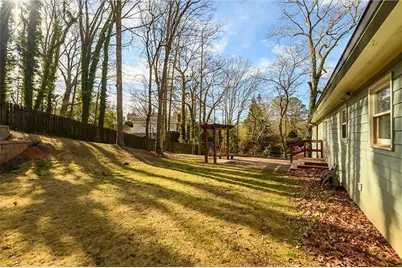 1443 Lakeshore Circle, Gainesville, GA 30501 - Photo 29