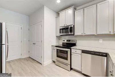 10166 Benton Woods Drive, Covington, GA 30014 - Photo 9