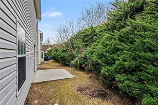 396 Clearsprings Dr, Lawrenceville, GA 30046 - Photo 17