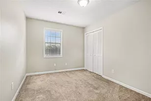 2221 Davis Oaks Ct, Stone Mountain, GA 30087 - Photo 11