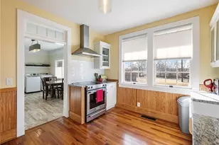 19 4th St, Gainesville, GA 30504 - Photo 9