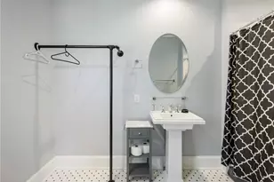 19 4th St, Gainesville, GA 30504 - Photo 21