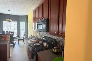 210 Woodcliff Ct, Fairburn, GA 30213 - Photo 3