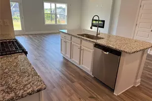 3230 Westgate Park Dr, Loganville, GA 30052 - Photo 9