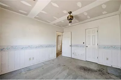 1044 Autumn Crest Court, Stone Mountain, GA 30083 - Photo 15