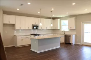 4376 Waxwing St, Hoschton, GA 30548 - Photo 11