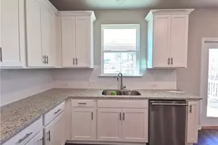 4376 Waxwing St, Hoschton, GA 30548 - Photo 15