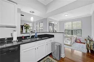 3777 Peachtree Road NE, Brookhaven, GA 30319 - Photo 7