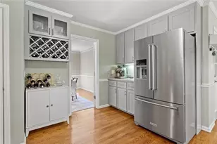 1820 Branch Valley Dr, Roswell, GA 30076 - Photo 13