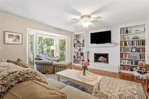 1820 Branch Valley Dr, Roswell, GA 30076 - Photo 3