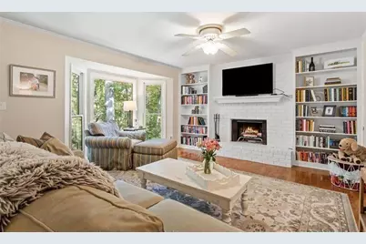 1820 Branch Valley Drive, Roswell, GA 30076 - Photo 3