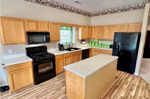 19 Meadow Crest Ct, Powder Springs, GA 30127 - Photo 7