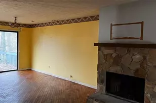 3291 Wintercreeper Dr, Lithonia, GA 30038 - Photo 5