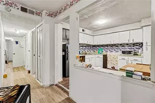 120 Camelot Dr, Atlanta, GA 30349 - Photo 7