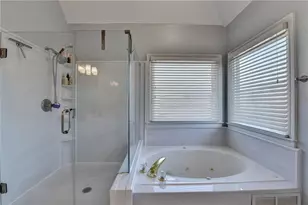 2105 Laurel Lake Dr, Suwanee, GA 30024 - Photo 43