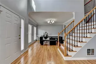 2105 Laurel Lake Dr, Suwanee, GA 30024 - Photo 5