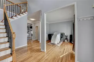 2105 Laurel Lake Dr, Suwanee, GA 30024 - Photo 11