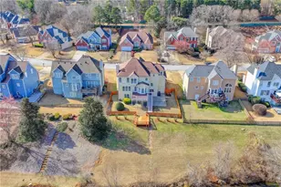 2105 Laurel Lake Dr, Suwanee, GA 30024 - Photo 75