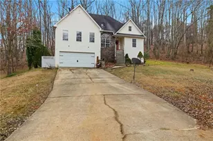 158 Ridge Ln, Lula, GA 30554 - Photo 1