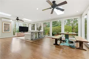 4174 McClatchey Cir NE, Atlanta, GA 30342 - Photo 3