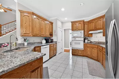 4978 Planters Way, Flowery Branch, GA 30542 - Photo 9