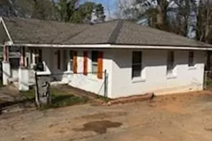 4226 Oakview Dr, Forest Park, GA 30297 - Photo 3