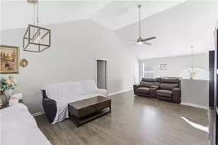 7347 Bramble Oak Dr, Douglasville, GA 30134 - Photo 9