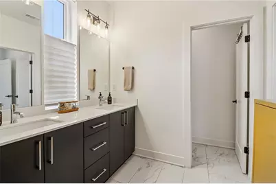 1229 Chelsea Circle NW, Atlanta, GA 30318 - Photo 19