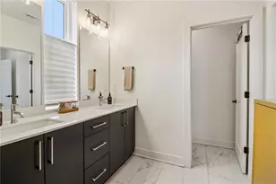 1229 Chelsea Cir NW, Atlanta, GA 30318 - Photo 19