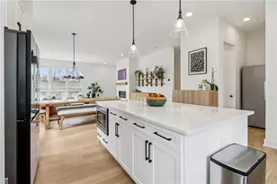 1229 Chelsea Cir NW, Atlanta, GA 30318 - Photo 5