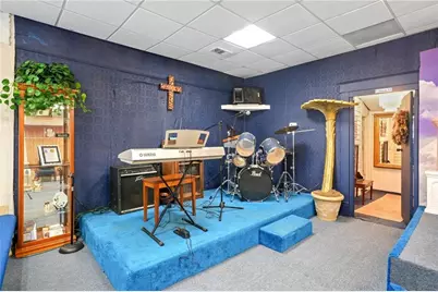 1583 Ralph David Abernathy Boulevard SW, Atlanta, GA 30310 - Photo 13