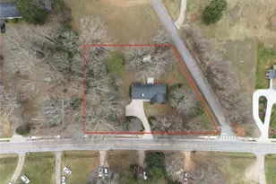 131 Martin Luther King Jr Dr, Jefferson, GA 30549 - Photo 13