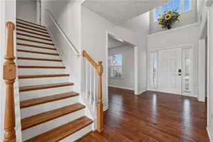 661 Roxtree Ct, Buford, GA 30518 - Photo 3