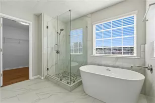 661 Roxtree Ct, Buford, GA 30518 - Photo 17