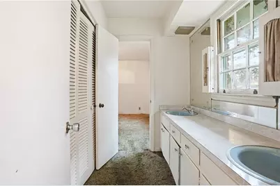 2935 Heather Drive, East Point, GA 30344 - Photo 9