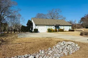 1460 Mineral Springs Rd, Hoschton, GA 30548 - Photo 5
