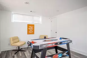 2339 Country Club Ln SW, Atlanta, GA 30311 - Photo 3