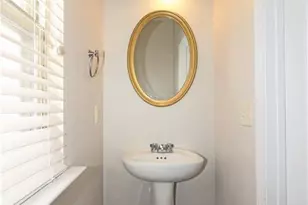 315 Lakeside Ln, Woodstock, GA 30188 - Photo 9