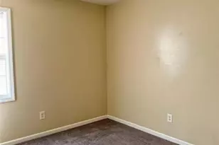 124 Betty Ln, Carrollton, GA 30116 - Photo 3