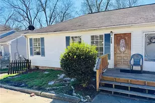 328 Roosevelt Cir NE, Marietta, GA 30060 - Photo 3