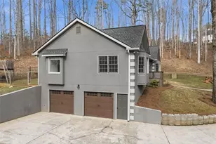 412 Oak Hills Dr, Dallas, GA 30132 - Photo 3