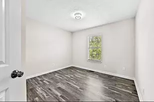 4747 Melbourne Trail, Flowery Branch, GA 30542 - Photo 21