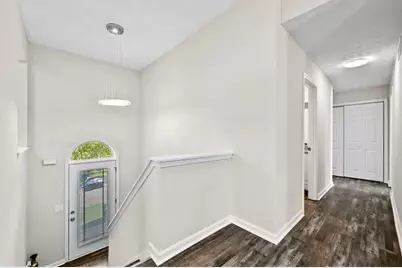 4747 Melbourne Trail, Flowery Branch, GA 30542 - Photo 5