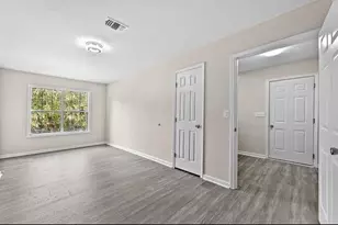 4747 Melbourne Trail, Flowery Branch, GA 30542 - Photo 25