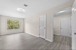 4747 Melbourne Trail, Flowery Branch, GA 30542 - Photo 25